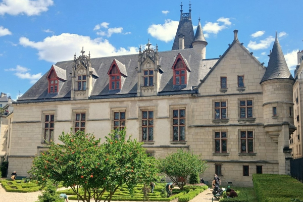 Vue extérieure de la bibliothèque Forney